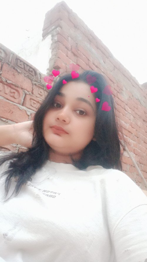 Anshika Yadav All Academic Subjects home tutor in Varanasi.